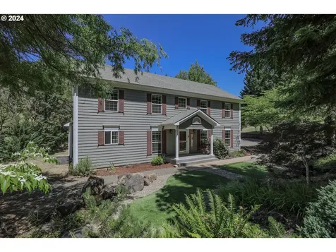 1040 Arcadia Drive Roseburg OR 97471