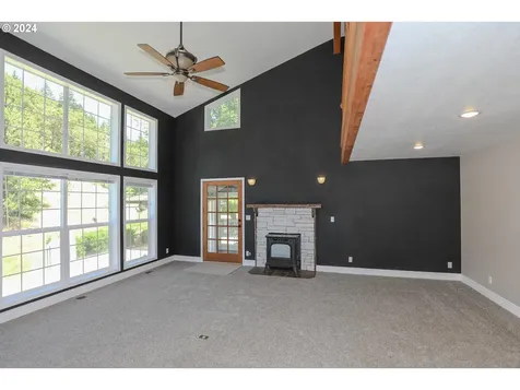 1040 Arcadia Drive Roseburg OR 97471
