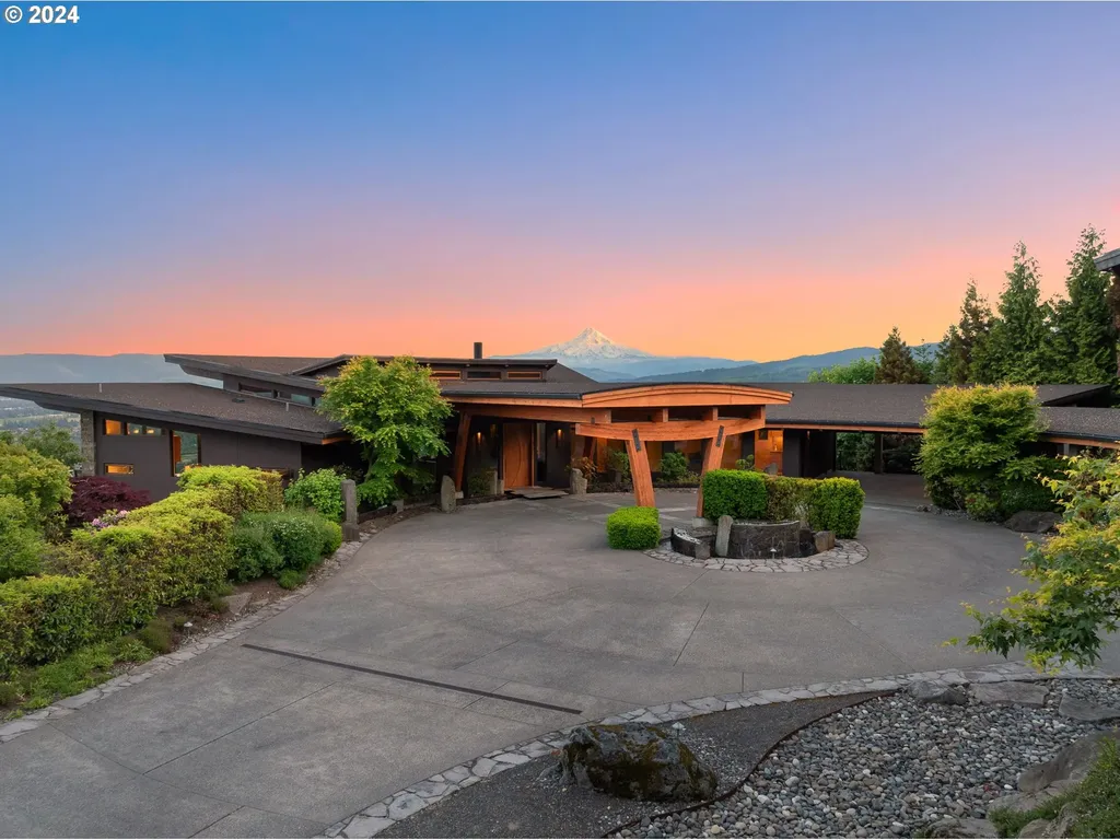 11492 Cook Underwood Road Underwood WA 98651