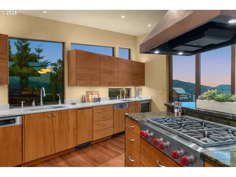 11492 Cook Underwood Road Underwood WA 98651