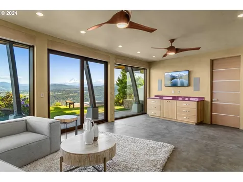 11492 Cook Underwood Road Underwood WA 98651