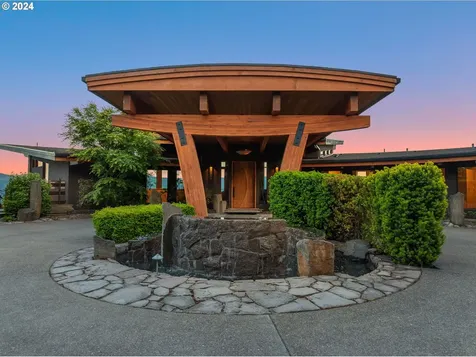 11492 Cook Underwood Road Underwood WA 98651
