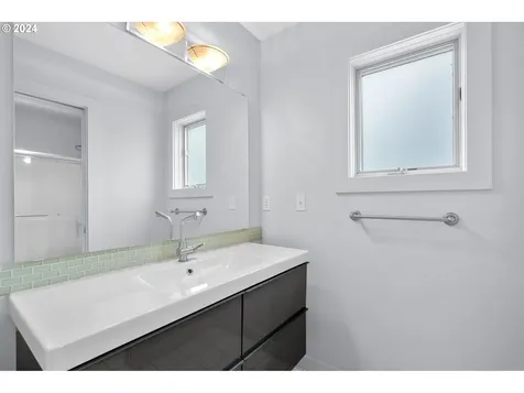 15108 Ne 30th Avenue Vancouver WA 98686