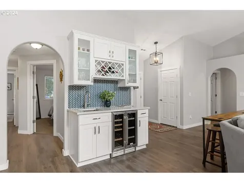 14601 NW 7th Place Vancouver WA 98685