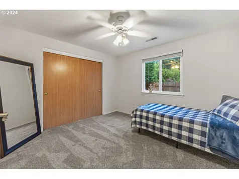 14601 NW 7th Place Vancouver WA 98685