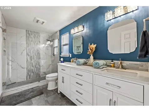 14601 NW 7th Place Vancouver WA 98685