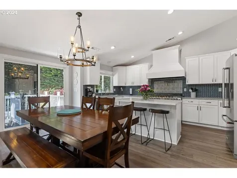 14601 NW 7th Place Vancouver WA 98685