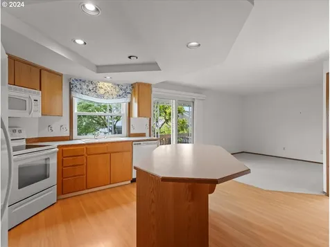16286 SW 129th Terrace Portland OR 97224