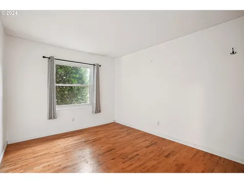 10040 SE Schiller Street Portland OR 97266
