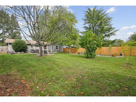 10040 SE Schiller Street Portland OR 97266