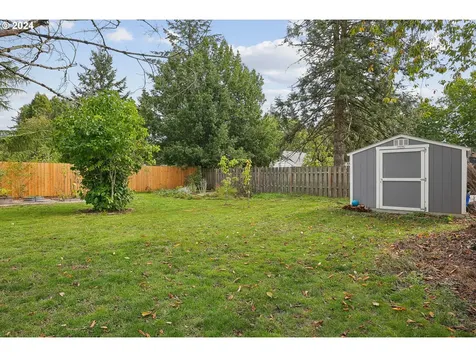 10040 SE Schiller Street Portland OR 97266