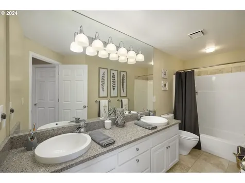 4955 Sw Joshua Court Tualatin OR 97062