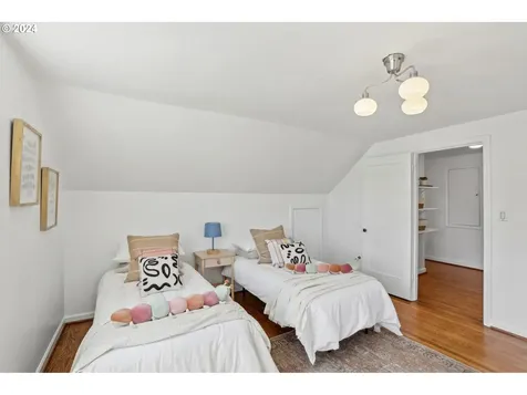 2632 Ne Stanton Street Portland OR 97212