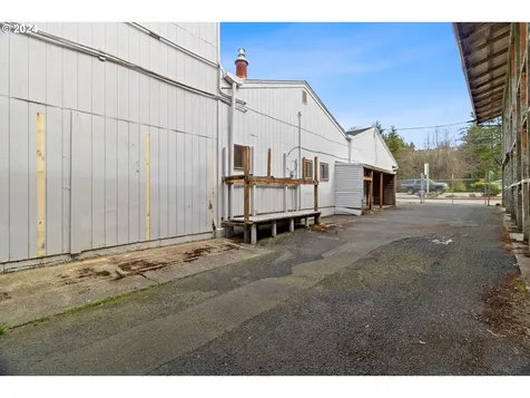 6305 SW Highway 101 Lincoln City OR 97367