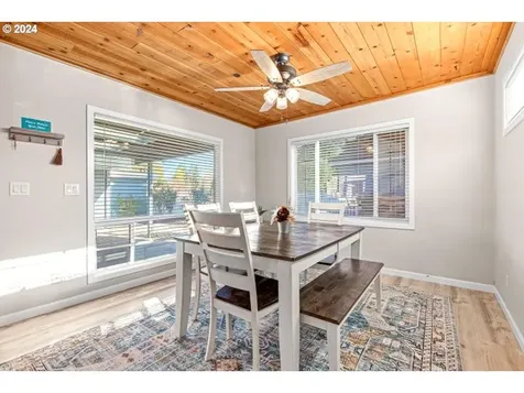 1424 Rogue River Highway Gold Hill OR 97525