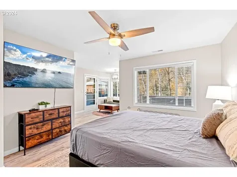 1424 Rogue River Highway Gold Hill OR 97525