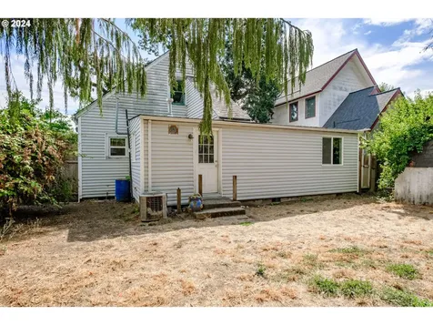 373 Kirk Avenue Brownsville OR 97327
