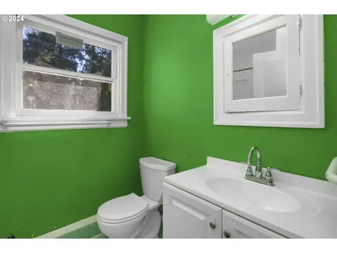 107 Sw Lakeshore Drive Estacada OR 97023