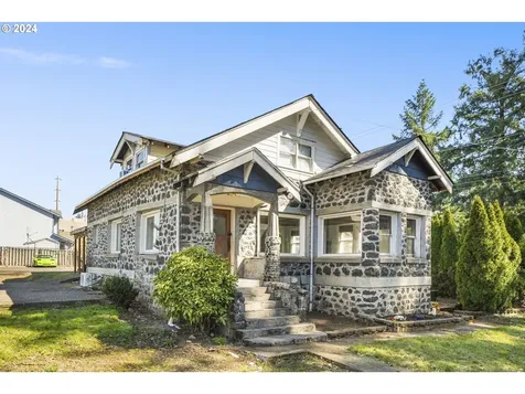 107 Sw Lakeshore Drive Estacada OR 97023