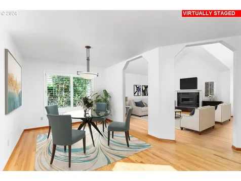39 Spinosa Lake Oswego OR 97035
