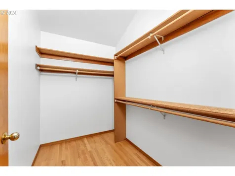 39 Spinosa Lake Oswego OR 97035