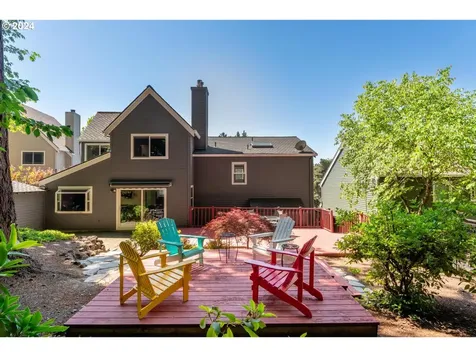 39 Spinosa Lake Oswego OR 97035
