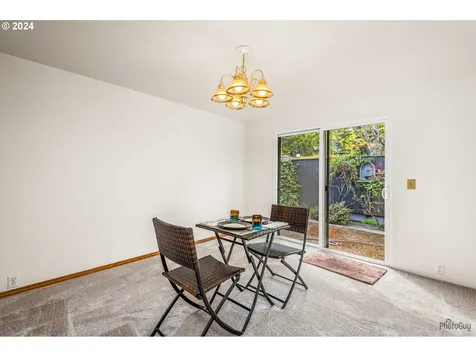 159 Westbrook Way Eugene OR 97405