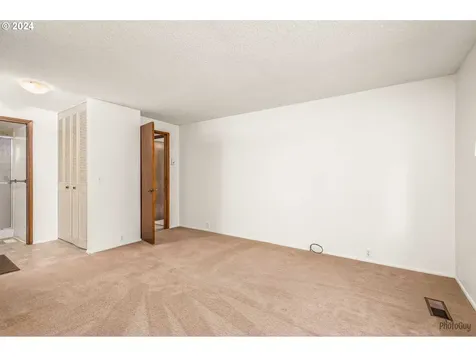 159 Westbrook Way Eugene OR 97405