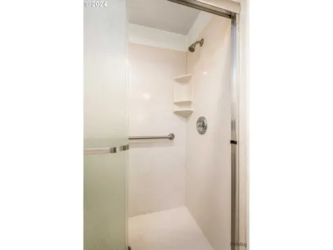159 Westbrook Way Eugene OR 97405