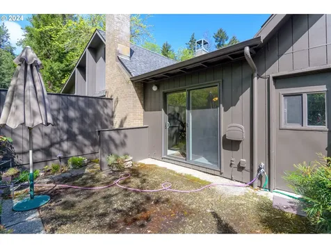 159 Westbrook Way Eugene OR 97405
