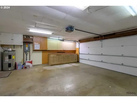 159 Westbrook Way Eugene OR 97405
