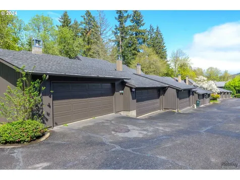 159 Westbrook Way Eugene OR 97405