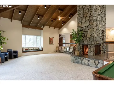 159 Westbrook Way Eugene OR 97405