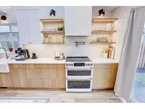 14785 Orchard Street Ne Aurora OR 97002