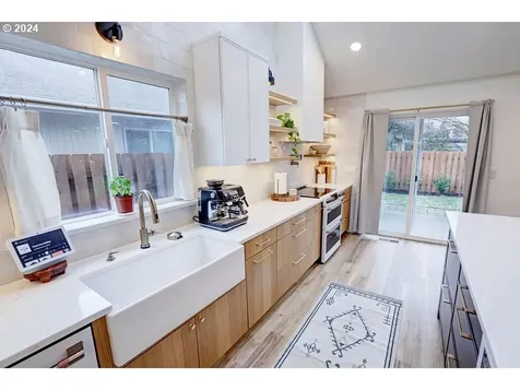 14785 Orchard Street Ne Aurora OR 97002
