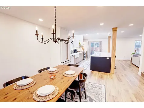 14785 Orchard Street Ne Aurora OR 97002