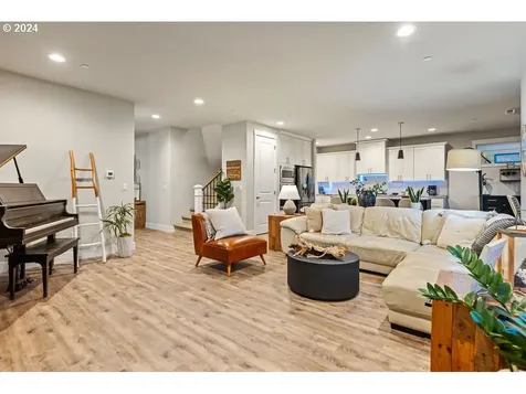 8510 N Hargrave Street Camas WA 98607
