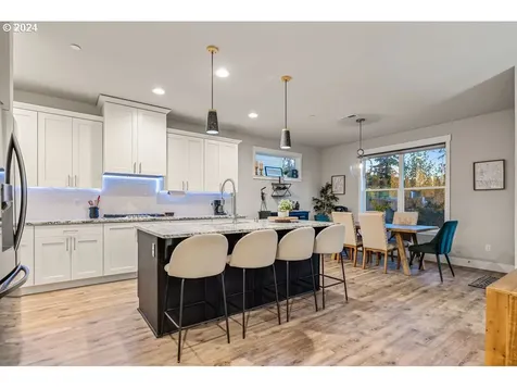 8510 N Hargrave Street Camas WA 98607