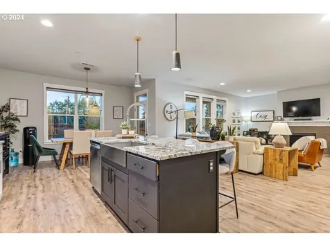 8510 N Hargrave Street Camas WA 98607