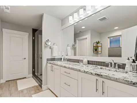 8510 N Hargrave Street Camas WA 98607