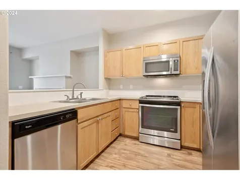6327 SW Vinwood Terrace Beaverton OR 97078
