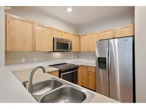 6327 SW Vinwood Terrace Beaverton OR 97078