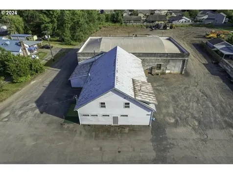 3243 Highway 20 Sweet Home OR 97386