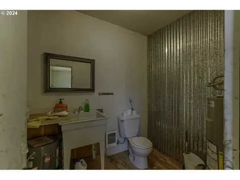 3243 Highway 20 Sweet Home OR 97386