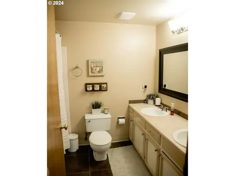 1186 Netzel Street Oregon City OR 97045