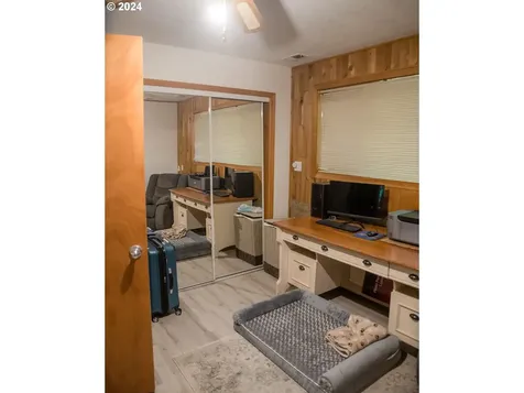 1186 Netzel Street Oregon City OR 97045