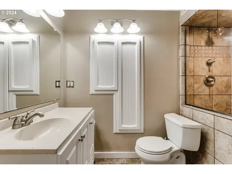 5241 Sugarpine Circle Eugene OR 97402