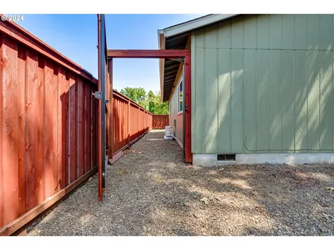 5241 Sugarpine Circle Eugene OR 97402
