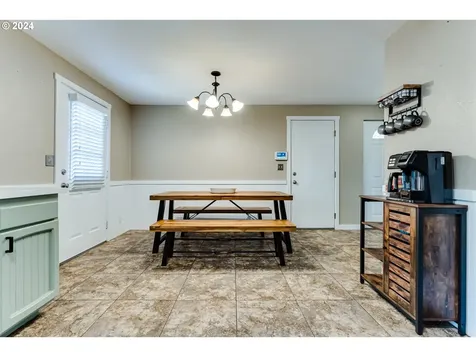 5241 Sugarpine Circle Eugene OR 97402