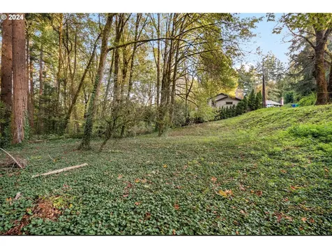 4666 NW Woodside Terrace Portland OR 97210